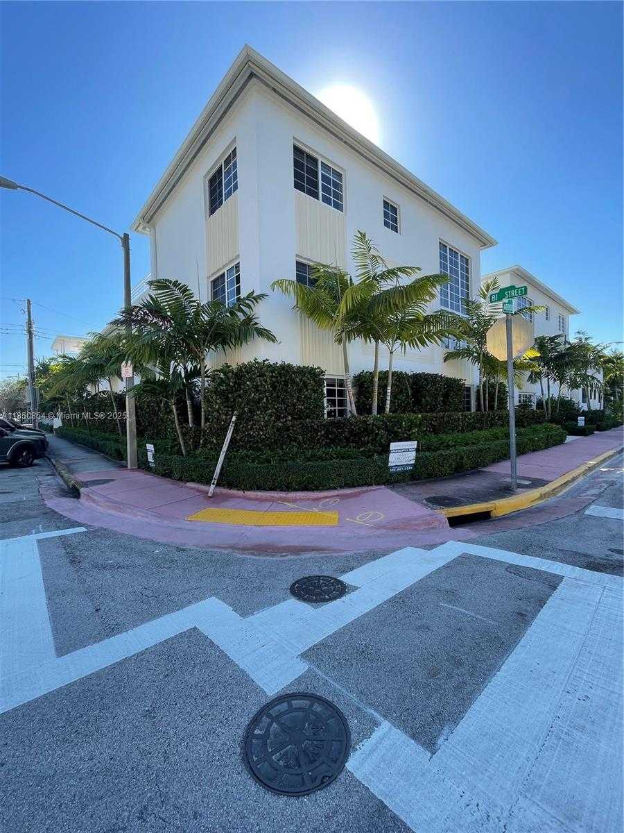 Small Image of 8035 ABBOTT AV, Miami Beach Number 14