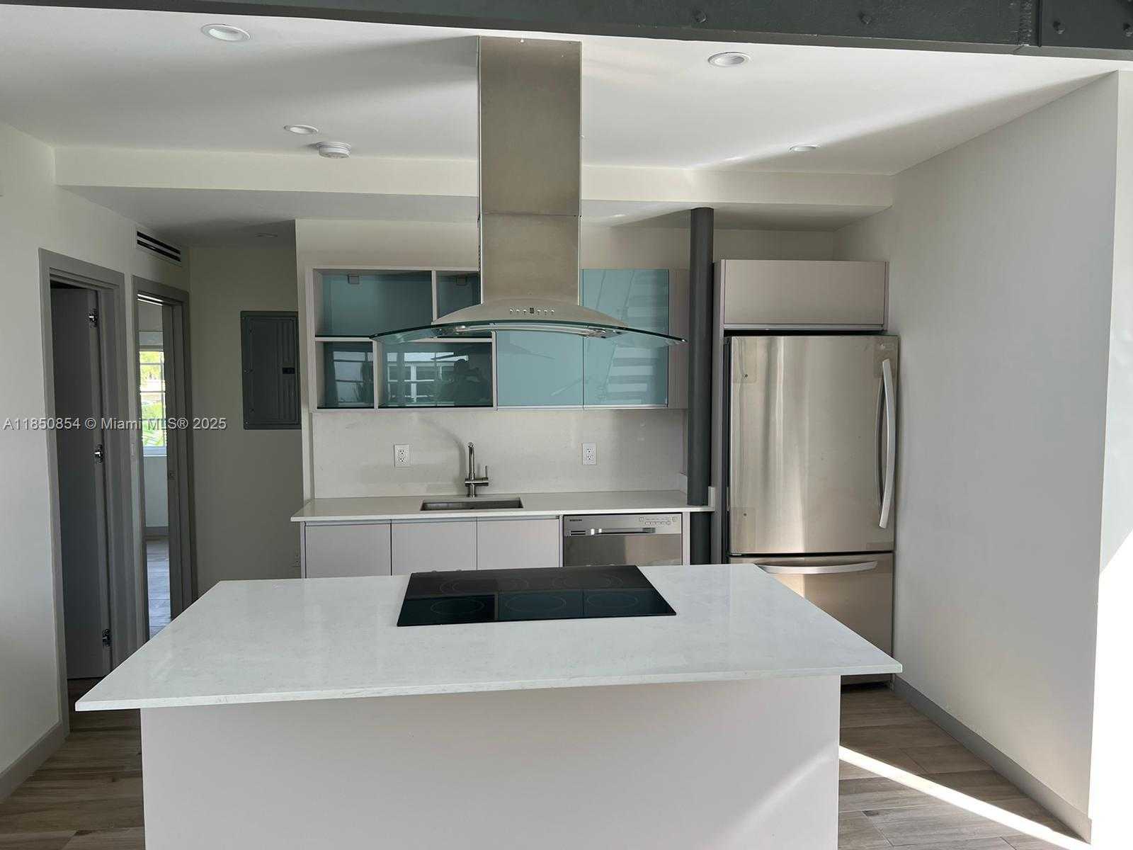 Small Image of 8035 ABBOTT AV, Miami Beach Number 5