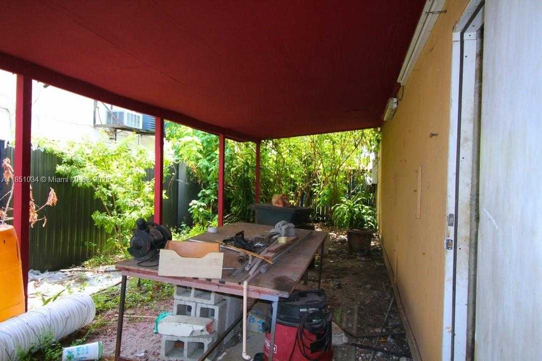 Small Image of 34 EAST 9TH ST, Hialeah Number 17