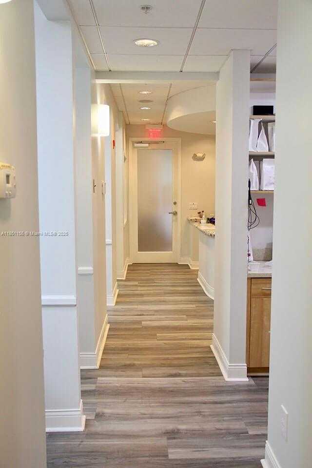 Small Image of 10167 Sunrise Blvd, Plantation, FL 33322, USA Number 3