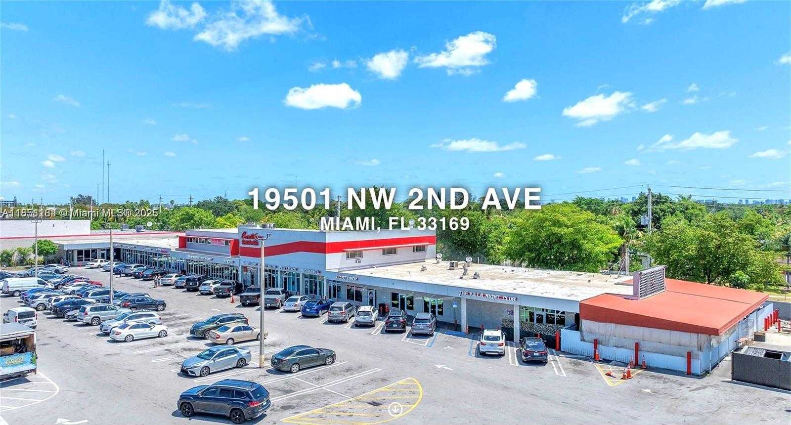 Small Image of 19501 NORTH WEST 2ND AVE, Miami Gardens Number 37