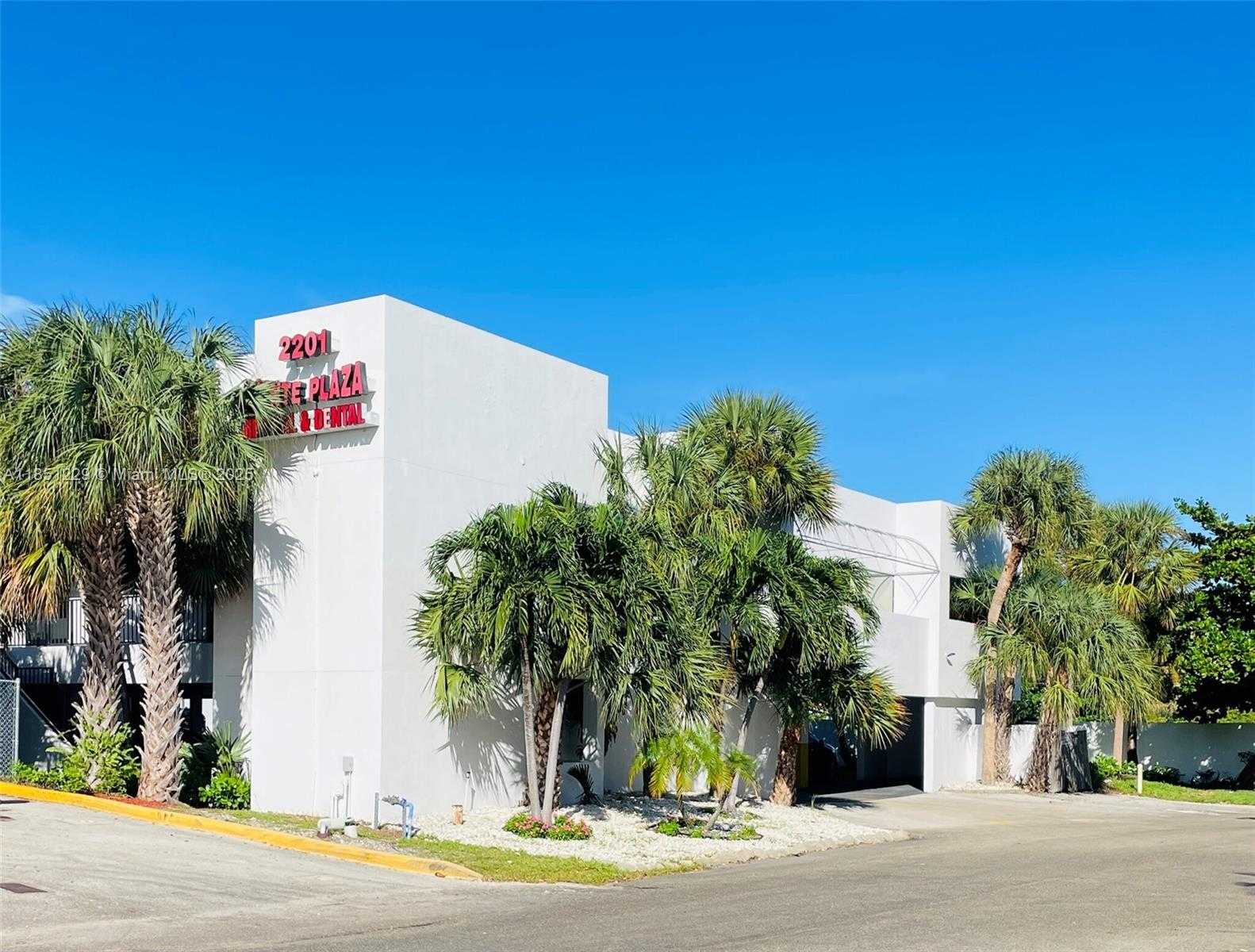 Small Image of 1600 Atlantic Blvd, Pompano Beach, FL 33060, USA Number 6