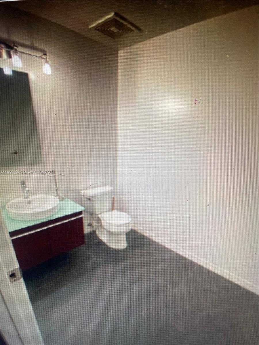 Small Image of 3705 NORTH WEST 115TH AVE #4, Doral Number 6