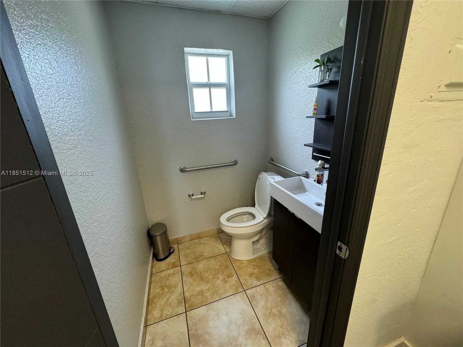 Small Image of 8235 SOUTH WEST 40TH ST #8253, Miami Number 4