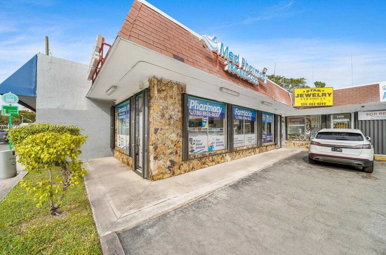 Small Image of 3401 SW 8th St, Miami, FL 33135, USA Number 10