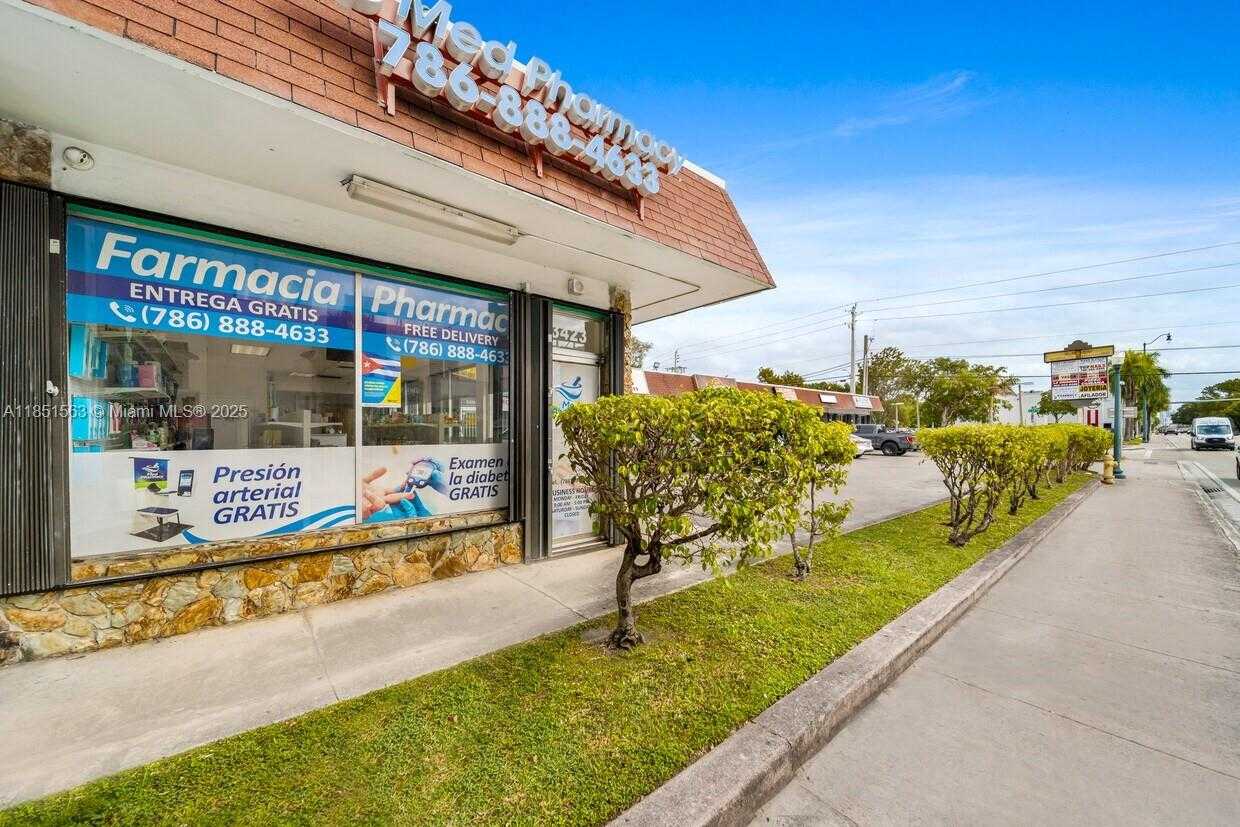 Small Image of 3401 SW 8th St, Miami, FL 33135, USA Number 2