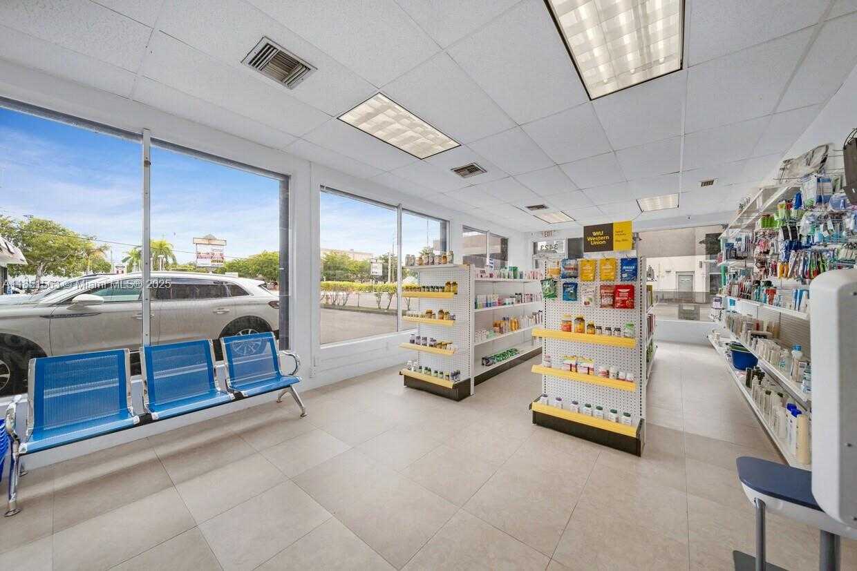 Small Image of 3401 SW 8th St, Miami, FL 33135, USA Number 8