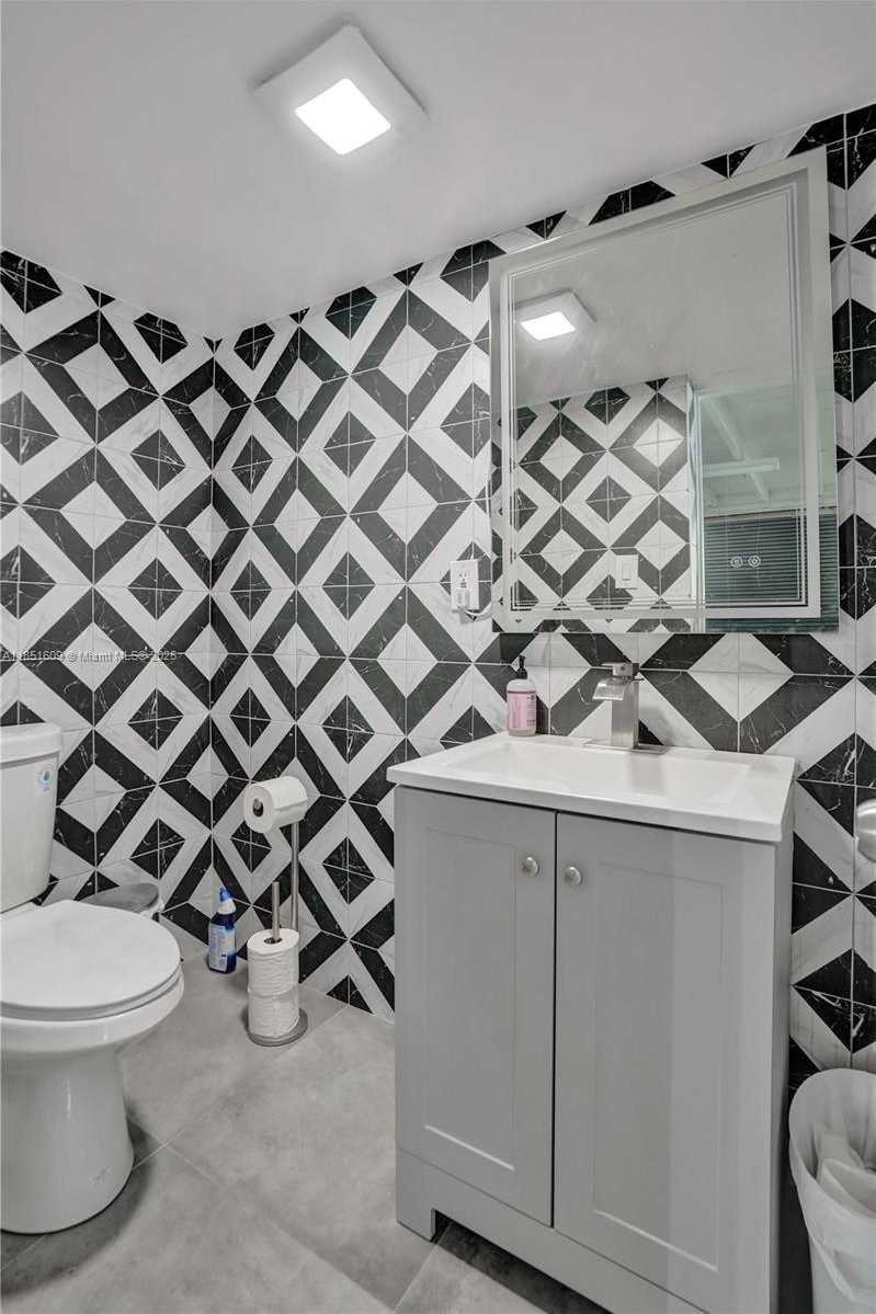 Small Image of 15 NORTH WEST 9TH AVE, Fort Lauderdale Number 22