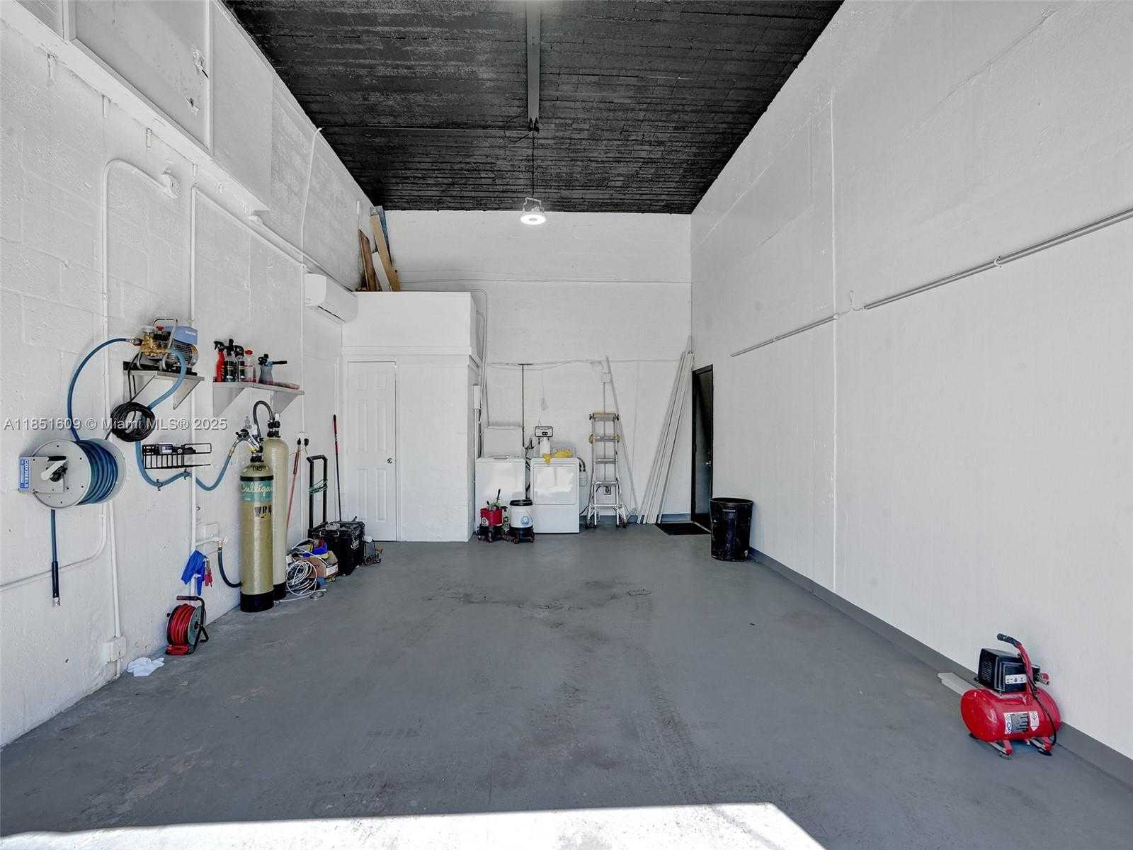 Small Image of 15 NORTH WEST 9TH AVE, Fort Lauderdale Number 40