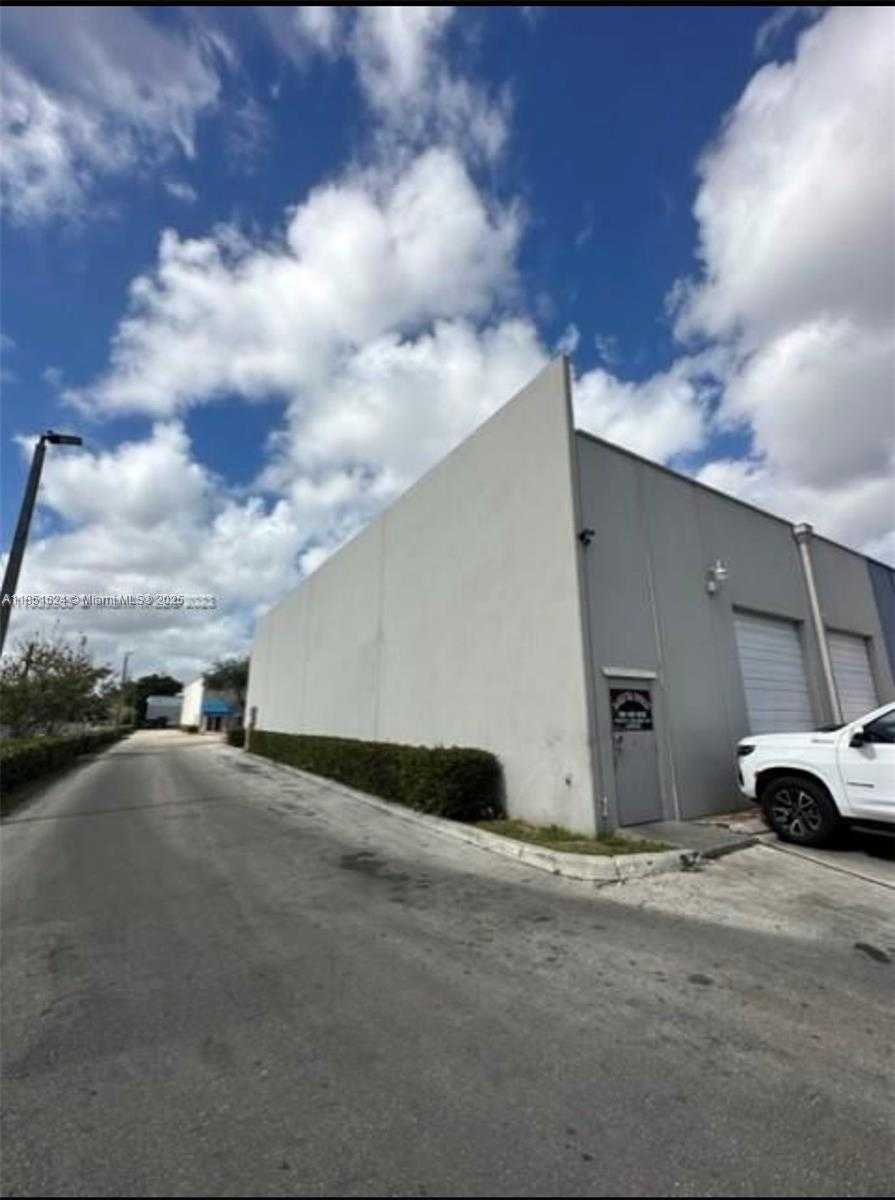 Small Image of 4960 NORTH WEST 165TH ST #B1, Miami Gardens Number 10