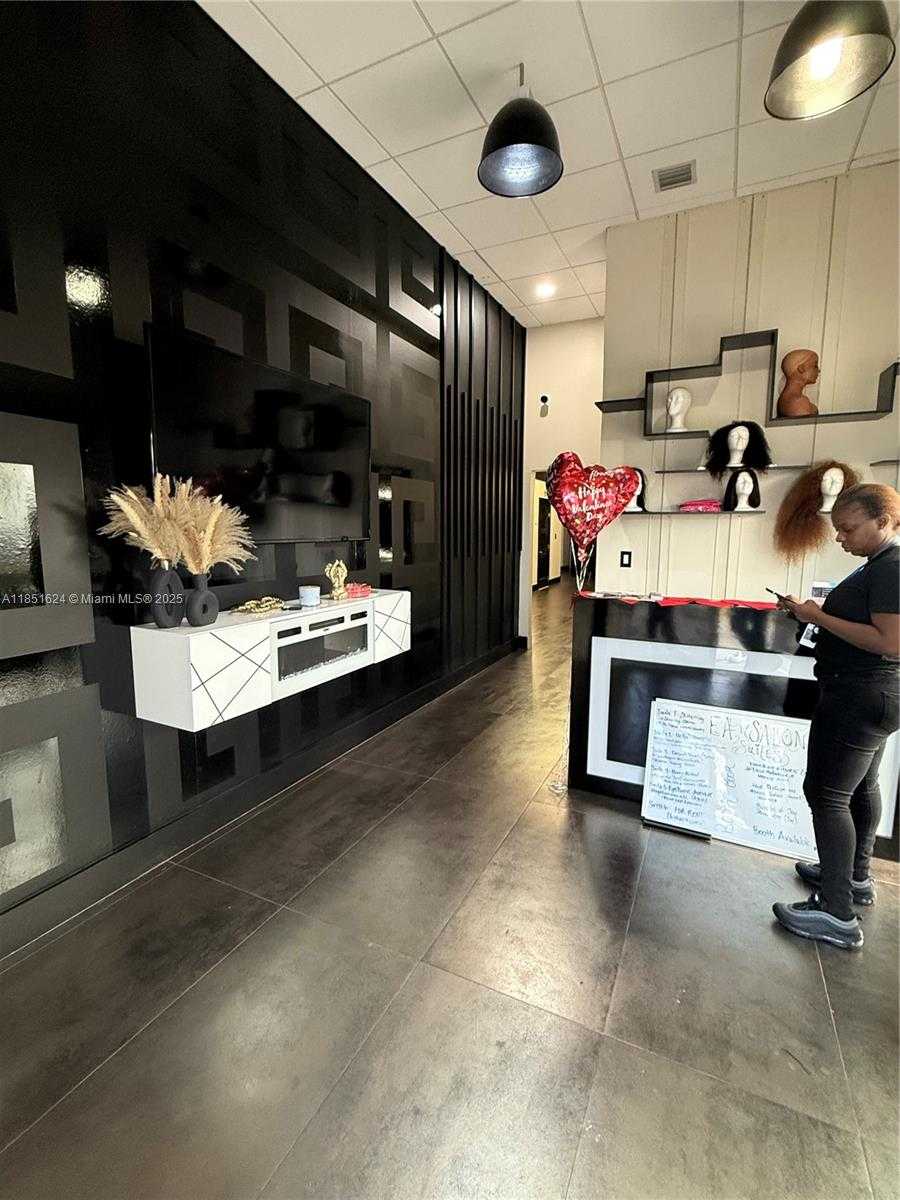 Small Image of 4960 NORTH WEST 165TH ST #B1, Miami Gardens Number 11