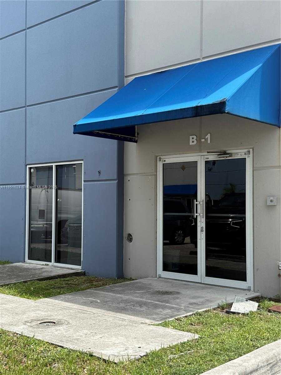 Small Image of 4960 NORTH WEST 165TH ST #B1, Miami Gardens Number 3