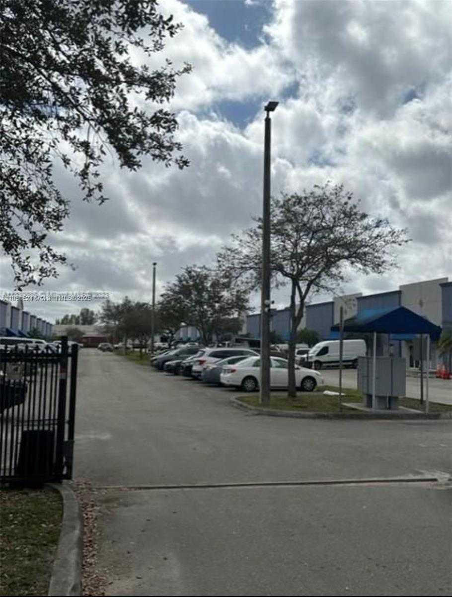 Small Image of 4960 NORTH WEST 165TH ST #B1, Miami Gardens Number 37