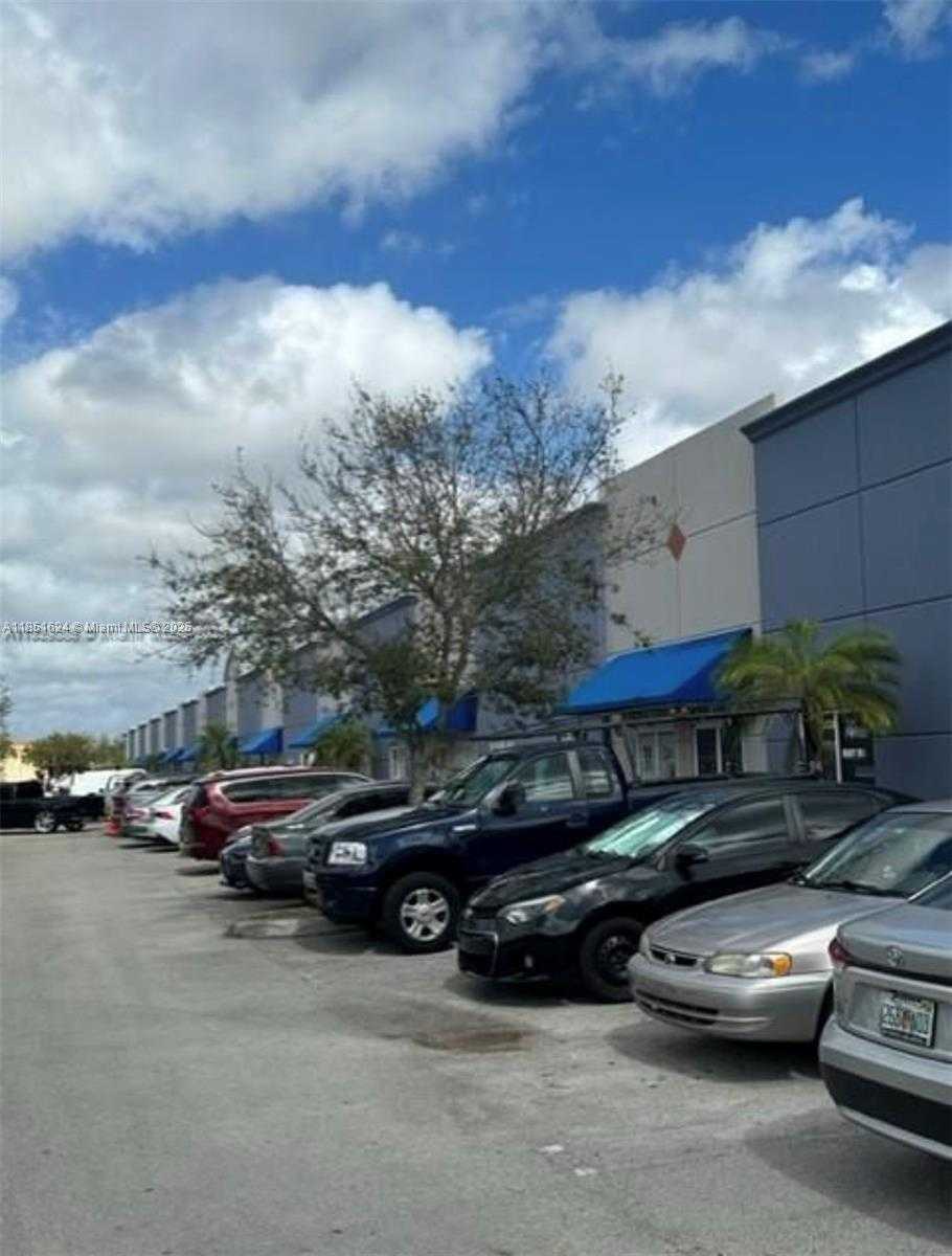 Small Image of 4960 NORTH WEST 165TH ST #B1, Miami Gardens Number 7
