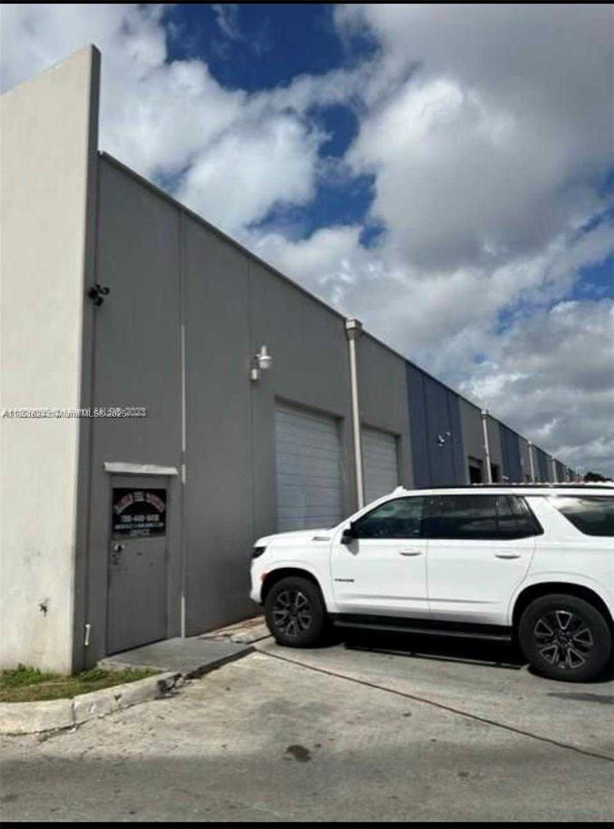 Small Image of 4960 NORTH WEST 165TH ST #B1, Miami Gardens Number 9