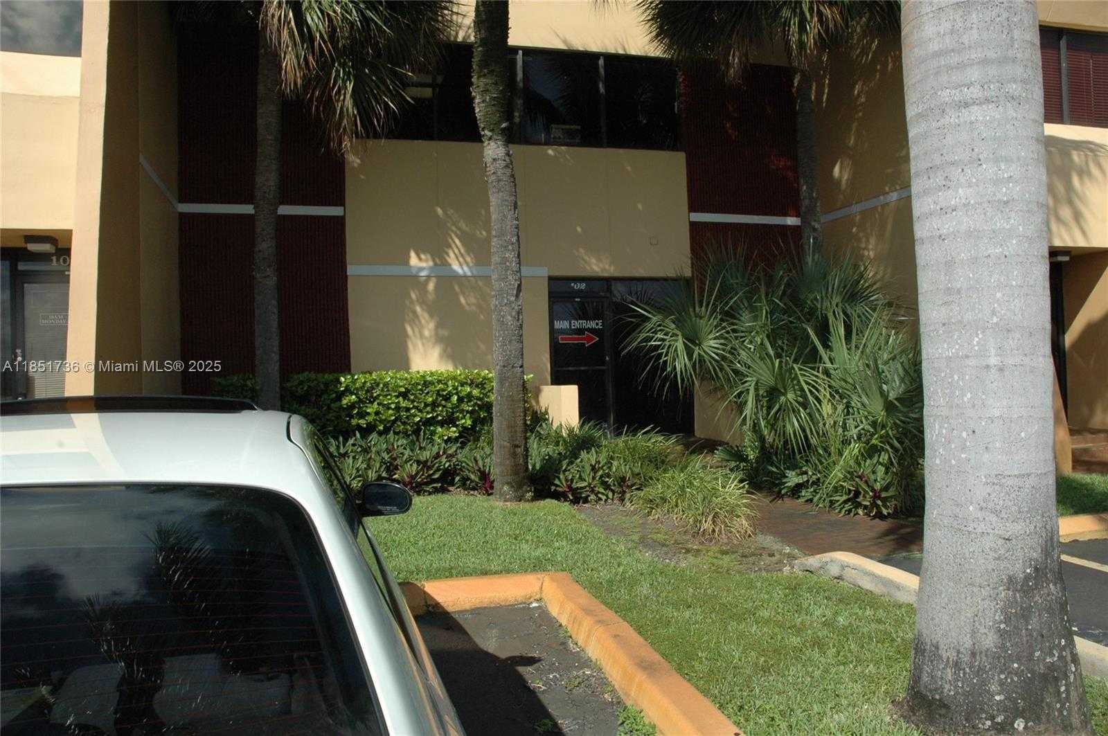 Small Image of 7600 WEST 20TH AVE #108, Hialeah Number 14