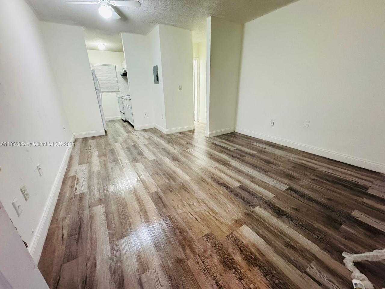 Small Image of 932 NORTH WEST 5TH ST, Miami Number 11