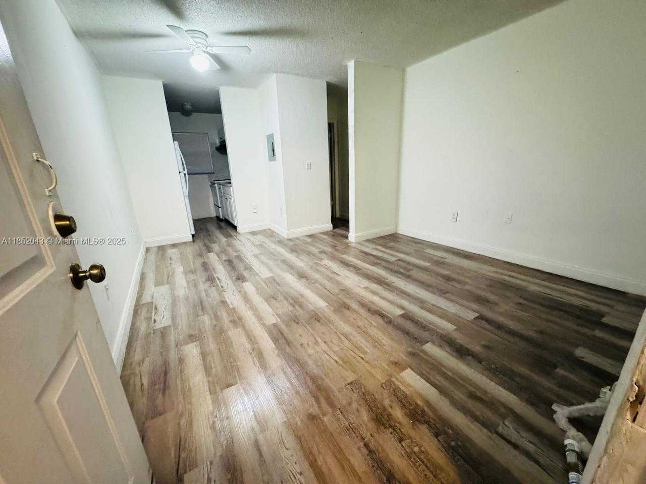 Small Image of 932 NORTH WEST 5TH ST, Miami Number 12