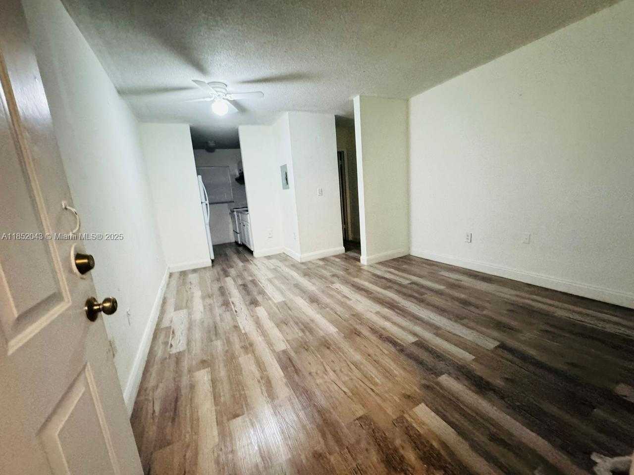 Small Image of 932 NORTH WEST 5TH ST, Miami Number 14