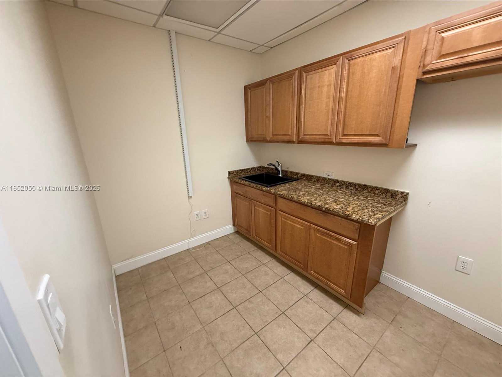 Small Image of 1073 NORTH EAST 125TH ST, North Miami Number 4