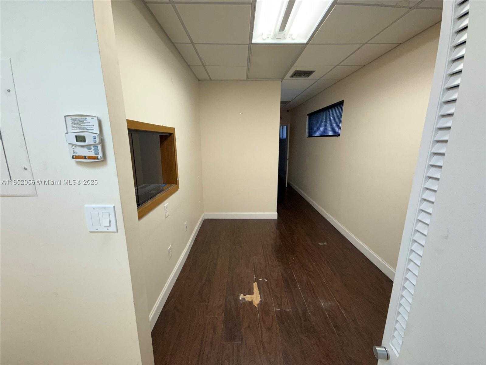 Small Image of 1073 NORTH EAST 125TH ST, North Miami Number 5