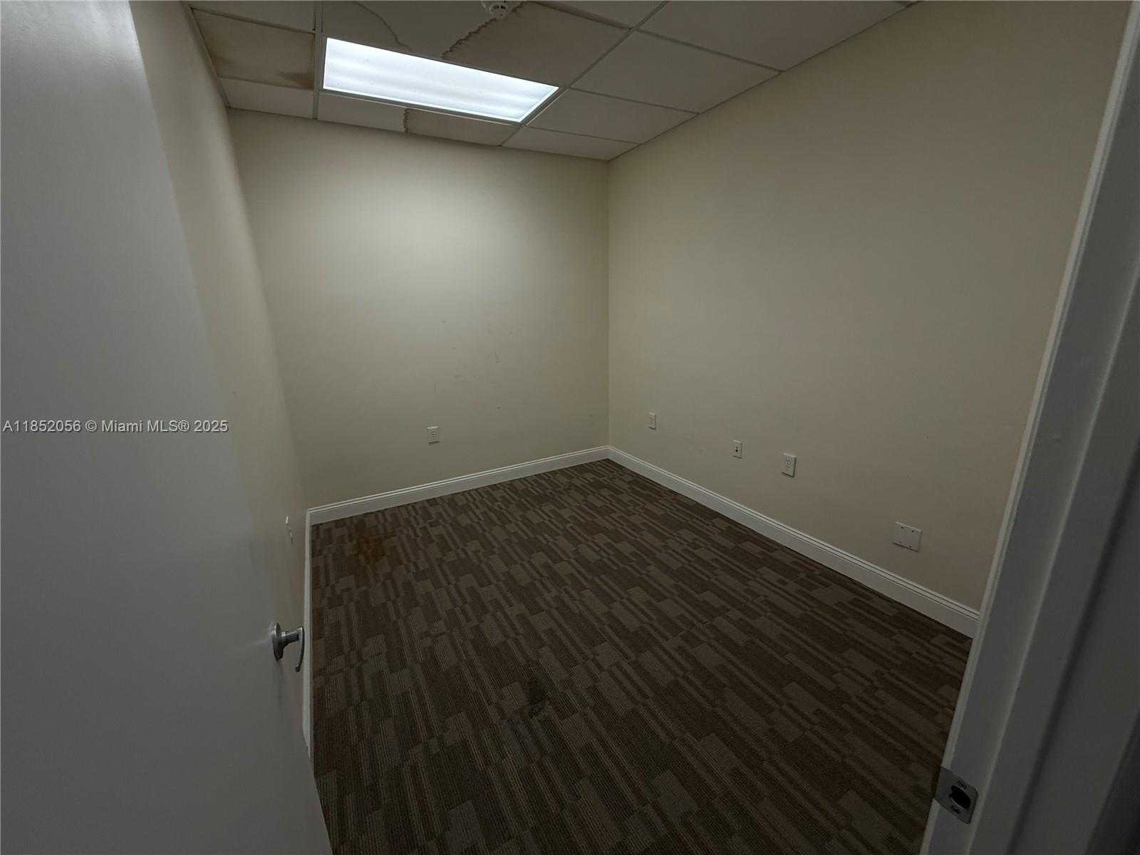 Small Image of 1073 NORTH EAST 125TH ST, North Miami Number 7