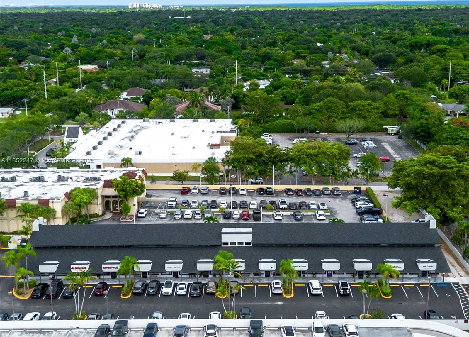 Small Image of 9020 SOUTH WEST 152ND ST, Palmetto Bay Number 4