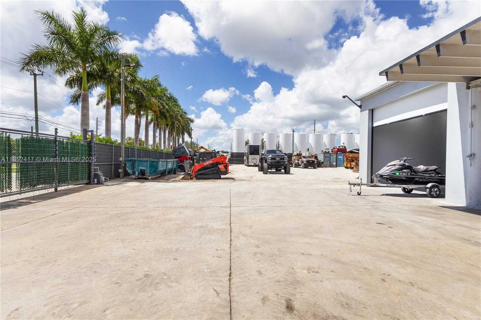 Small Image of 620 SOUTH FLAGLER AVE, Homestead Number 13
