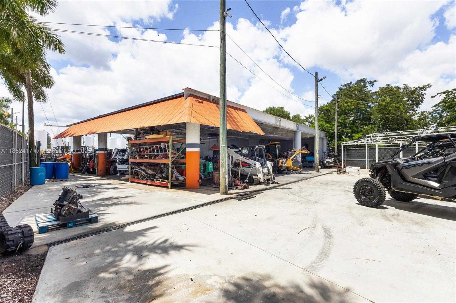 Small Image of 620 SOUTH FLAGLER AVE, Homestead Number 14