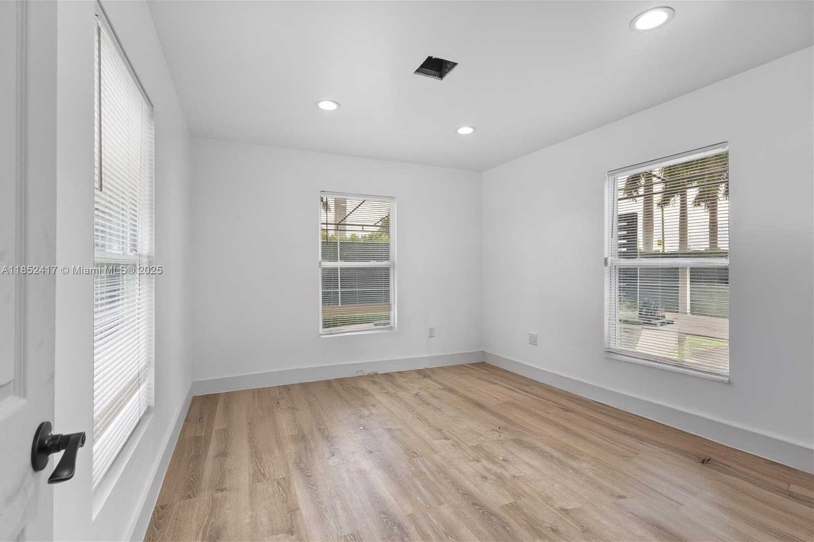 Small Image of 620 SOUTH FLAGLER AVE, Homestead Number 26
