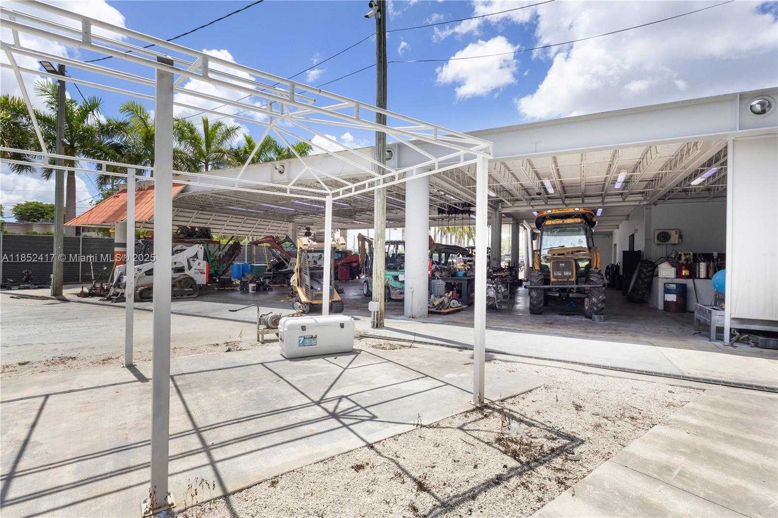 Small Image of 620 SOUTH FLAGLER AVE, Homestead Number 9