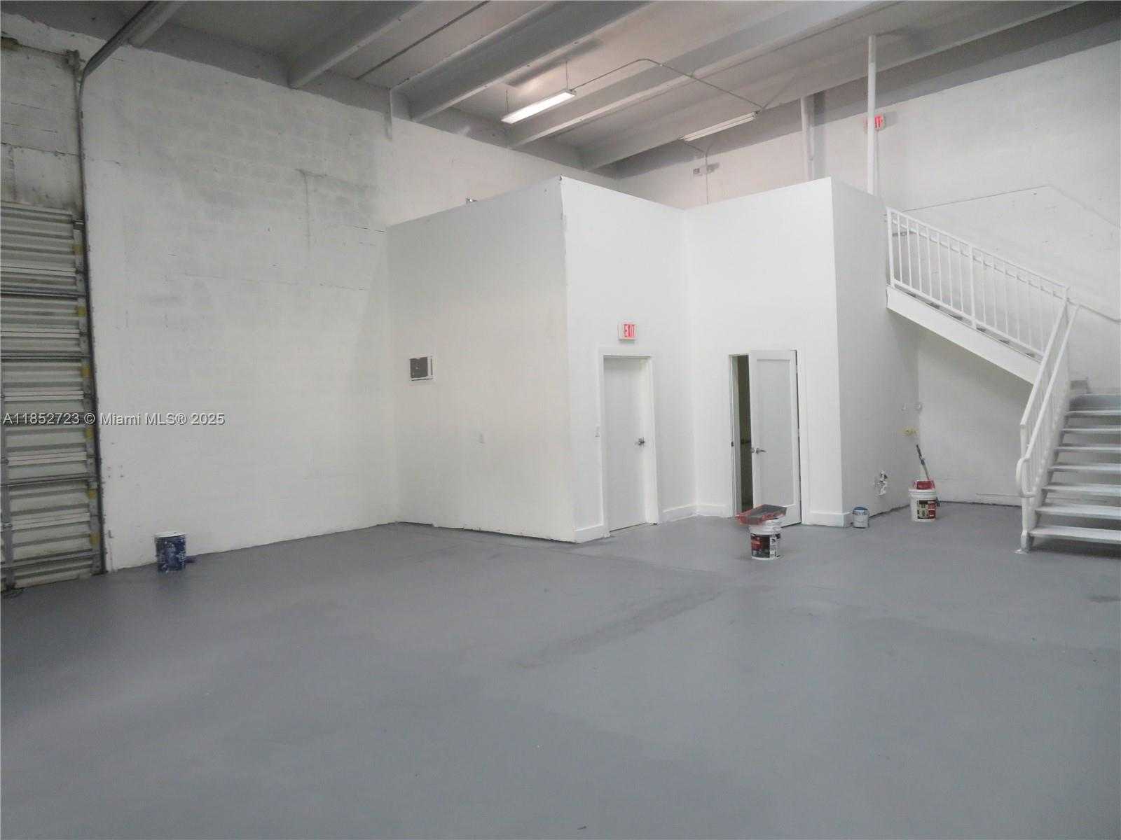 Small Image of 10860 NORTH WEST 138TH ST #C-1, Hialeah Gardens Number 4