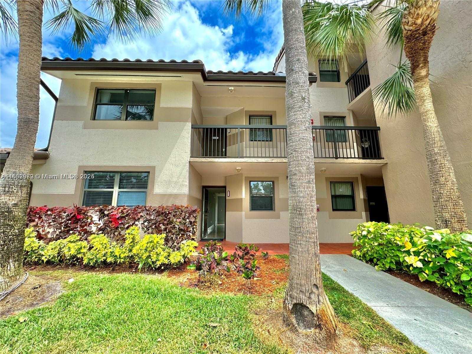Small Image of 9886 NOB HILL LN, Sunrise Number 3