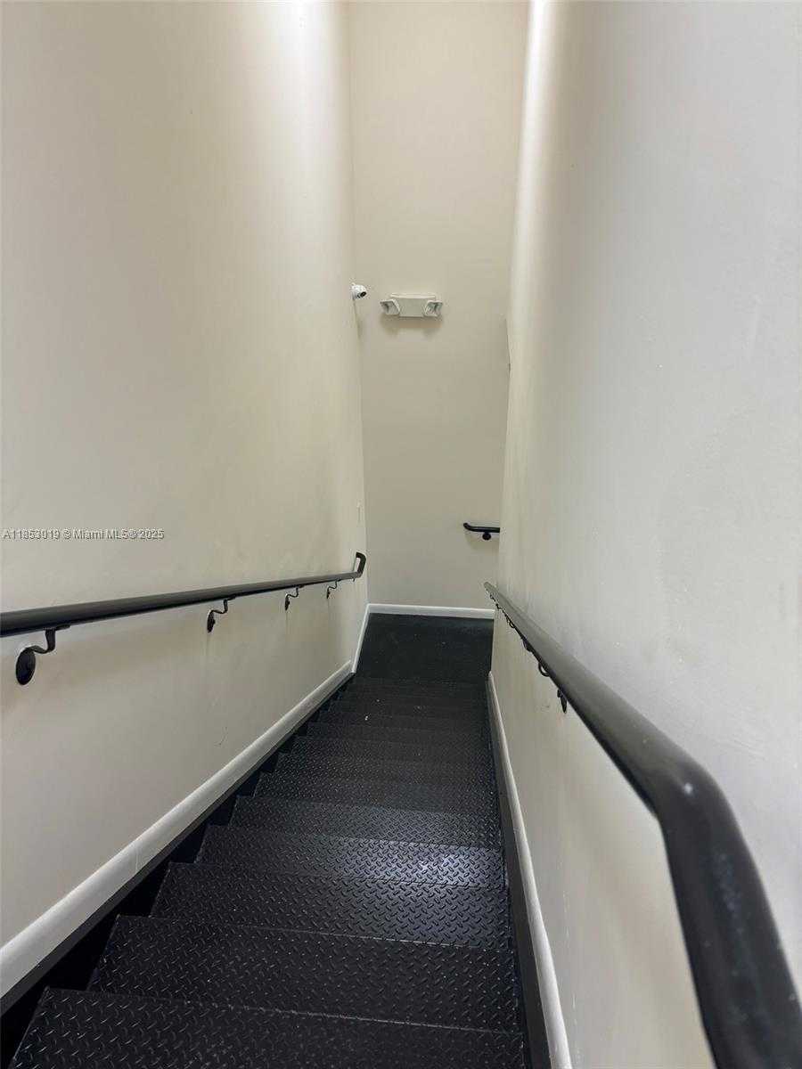 Small Image of 8212 NORTH WEST 30TH TER, Doral Number 10