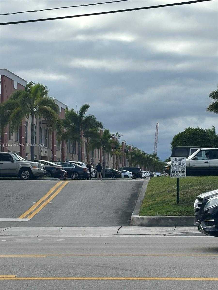 Small Image of 8212 NORTH WEST 30TH TER, Doral Number 12