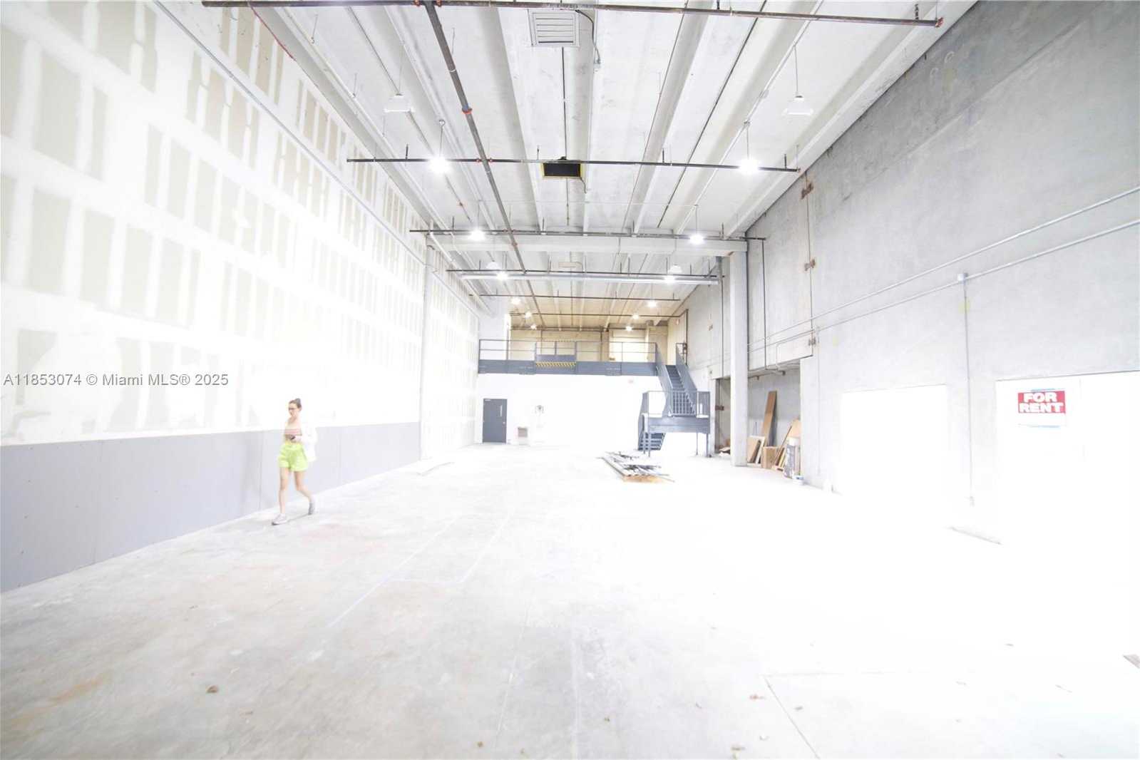 Small Image of Pembroke Pines Number 3