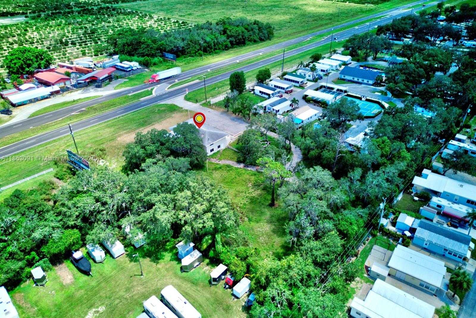 Small Image of Sebring Number 33