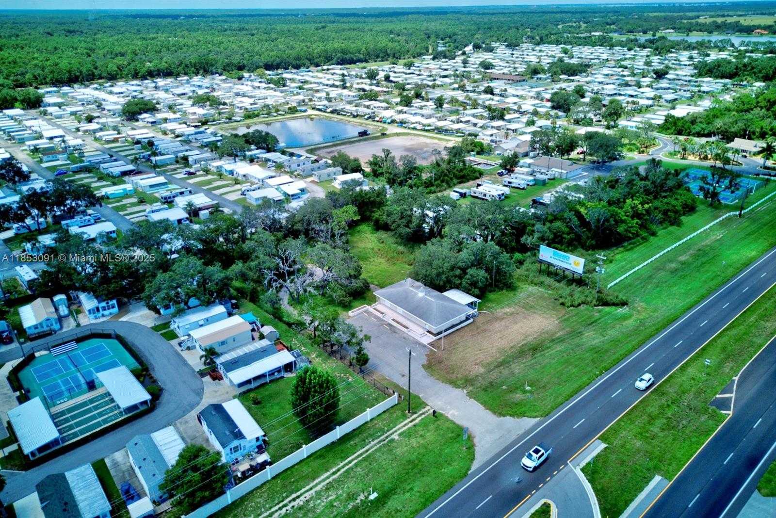 Small Image of Sebring Number 37