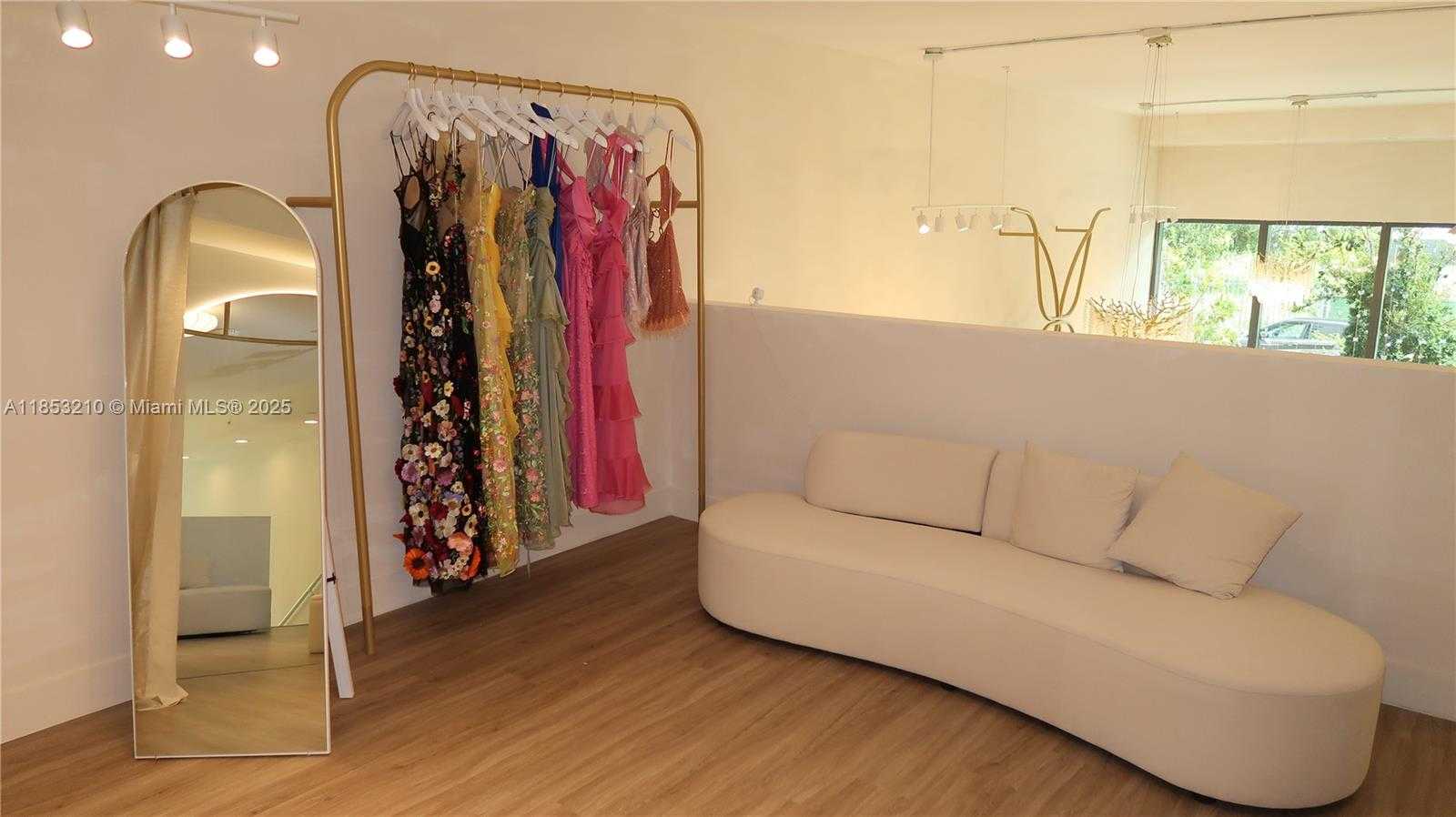Small Image of 2220 NORTH EAST 2ND AVE, Miami Number 9