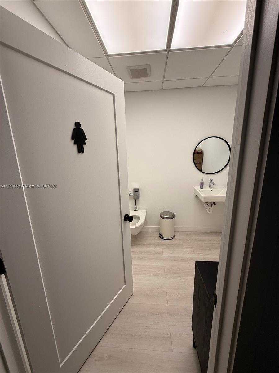 Small Image of 125 NORTH EAST 32ND STREET #suite E1, Miami Number 5