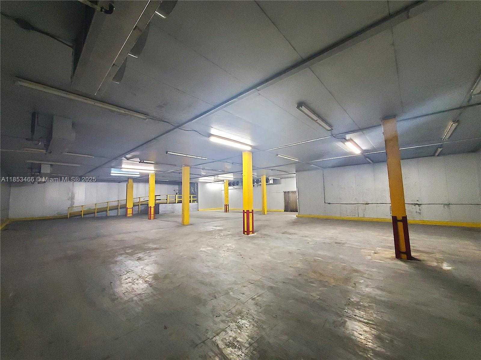 Small Image of 1395 NORTH WEST 22ND ST, Miami Number 28