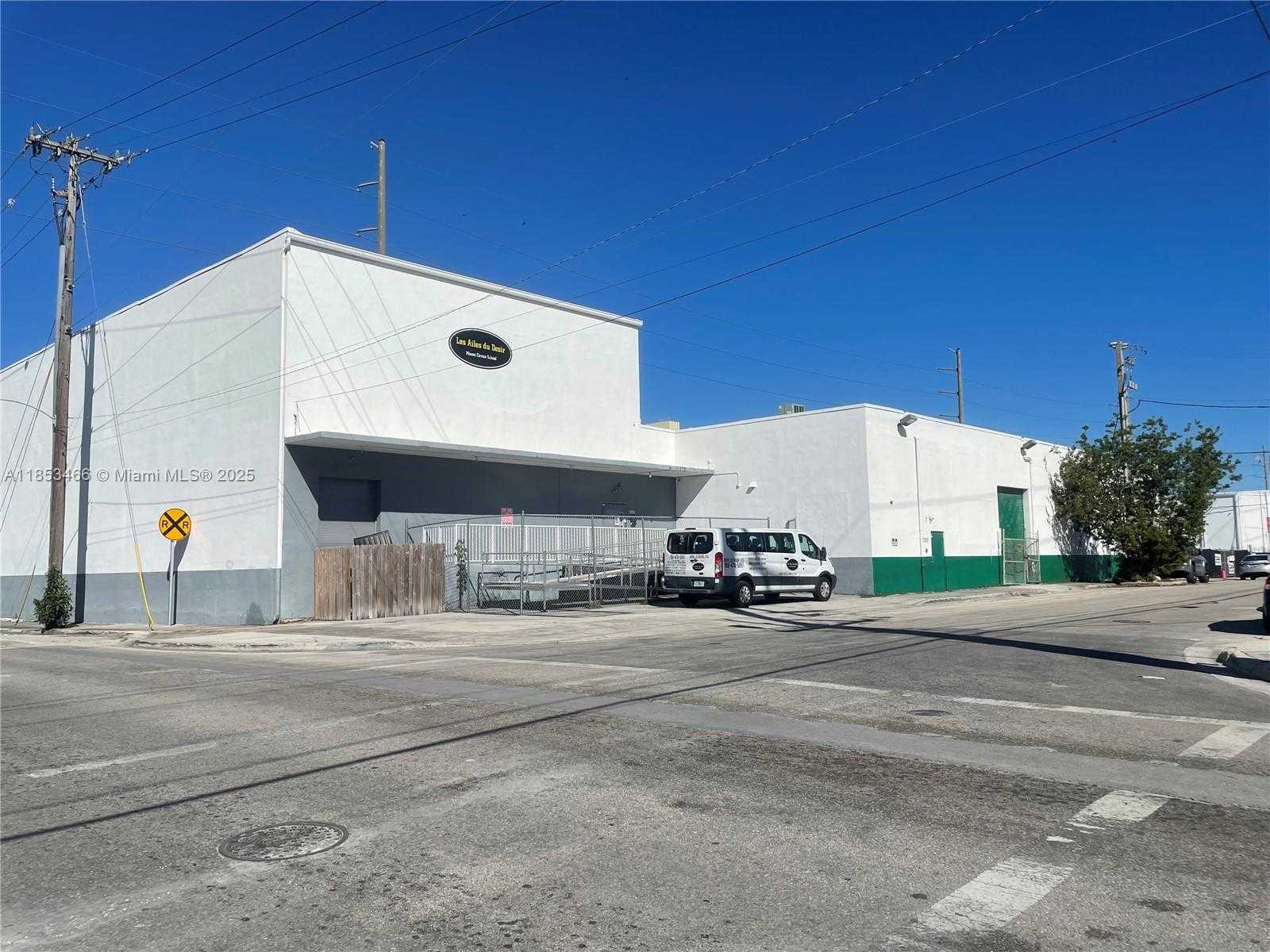 Small Image of 1395 NORTH WEST 22ND ST, Miami Number 4