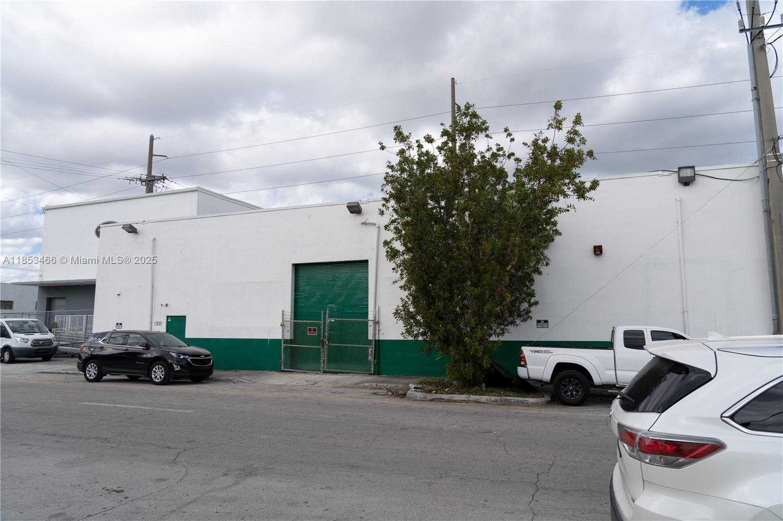 Small Image of 1395 NORTH WEST 22ND ST, Miami Number 7