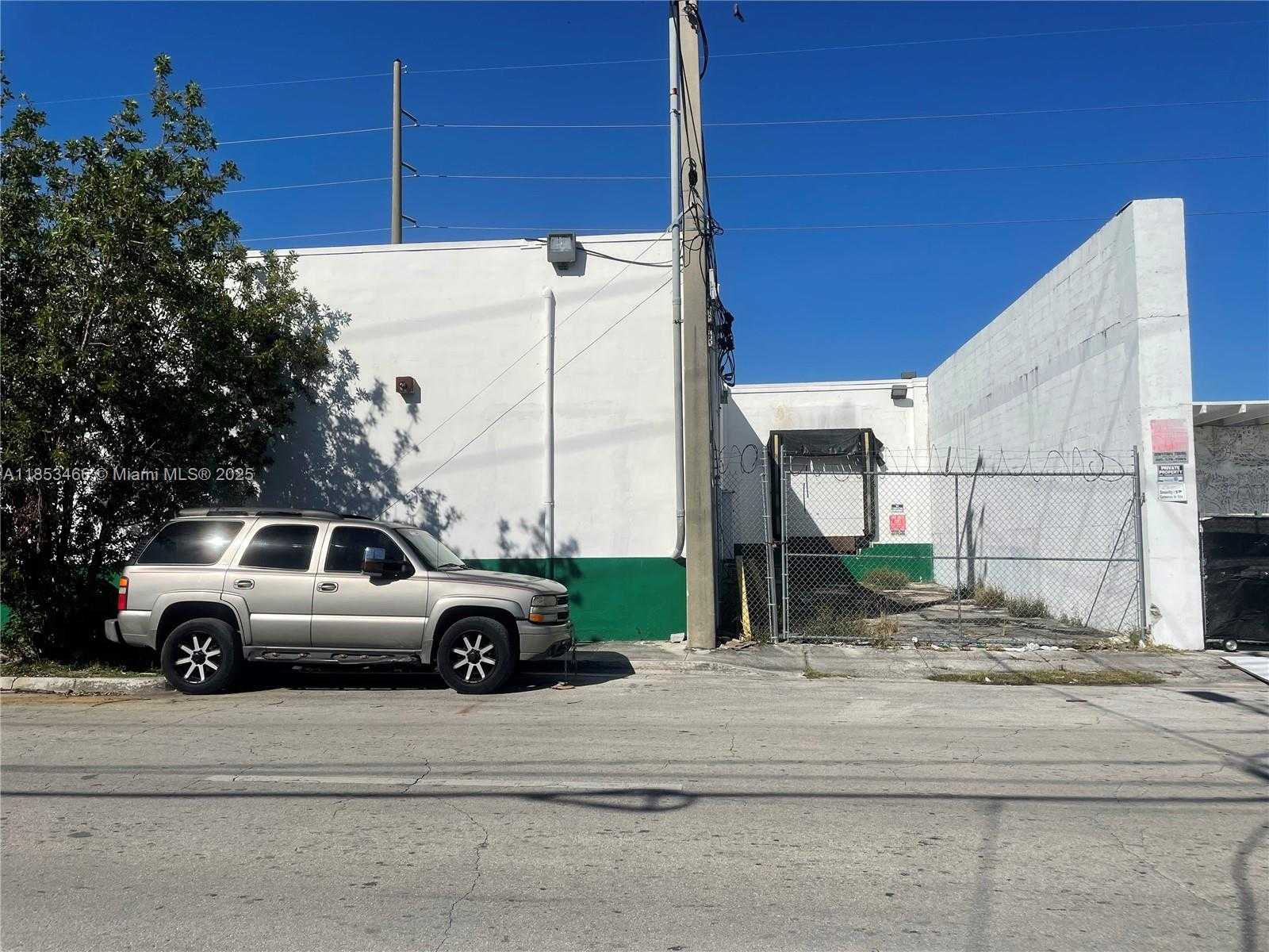Small Image of 1395 NORTH WEST 22ND ST, Miami Number 9