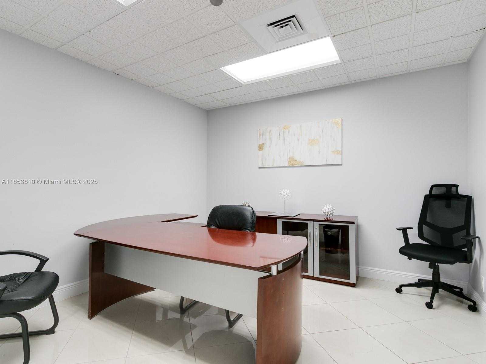 Small Image of 2801 GREENE ST #Suite 1, Hollywood Number 3