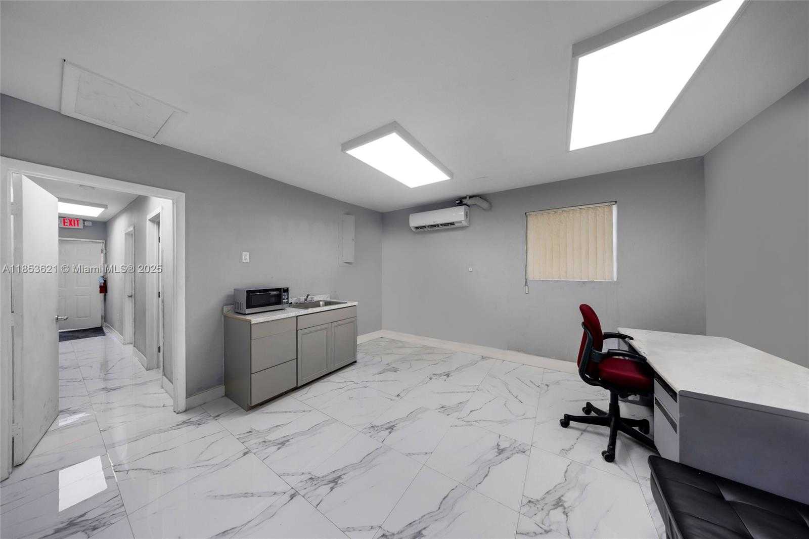 Small Image of 2696 WEST 3RD AVE, Hialeah Number 3