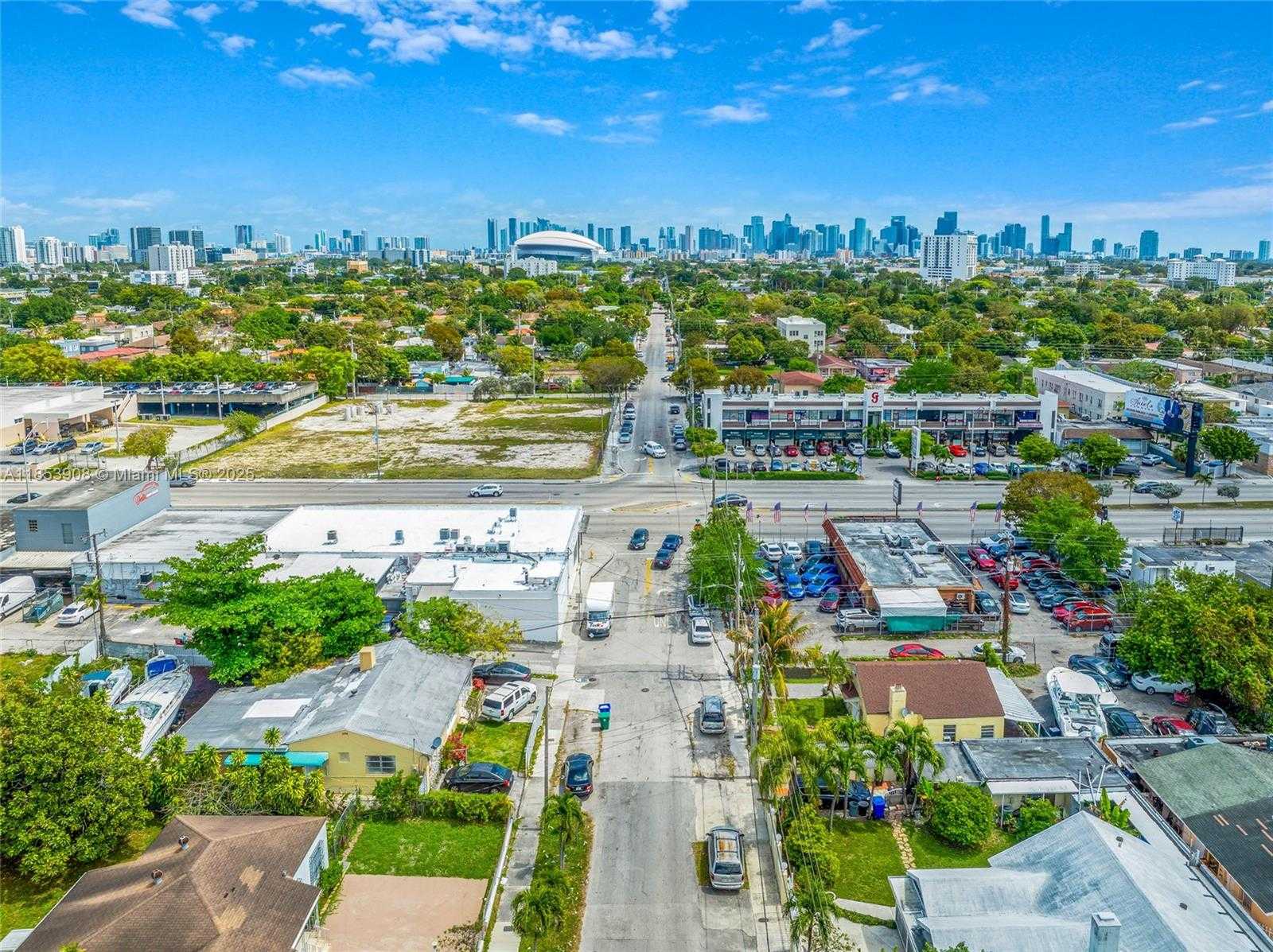 Small Image of 2728 NORTH WEST 3RD ST, Miami Number 10