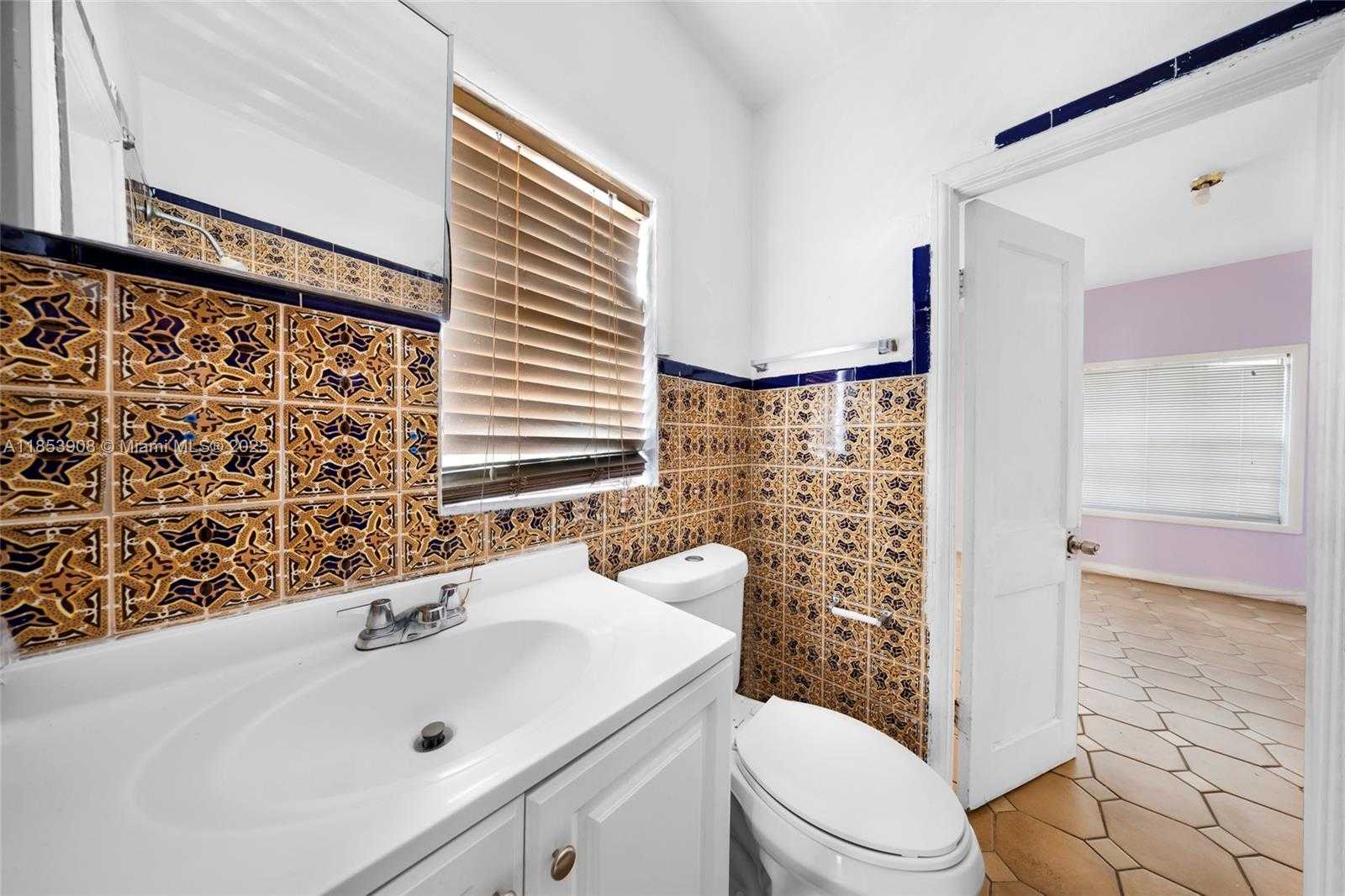 Small Image of 2728 NORTH WEST 3RD ST, Miami Number 31