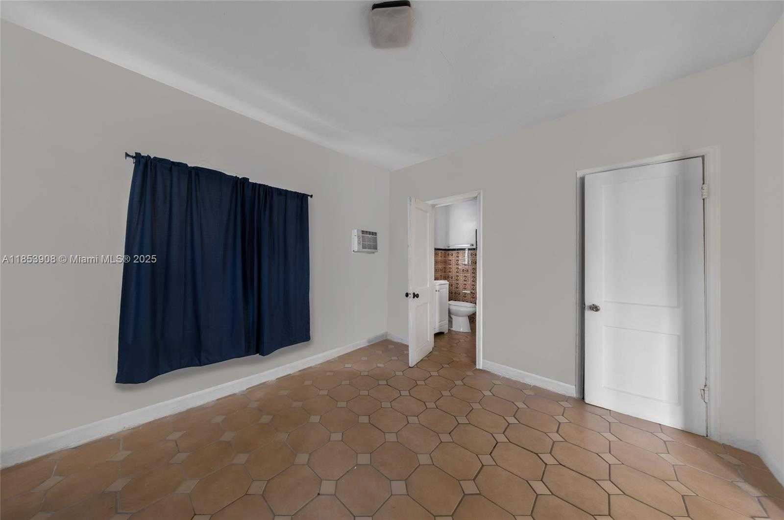 Small Image of 2728 NORTH WEST 3RD ST, Miami Number 33
