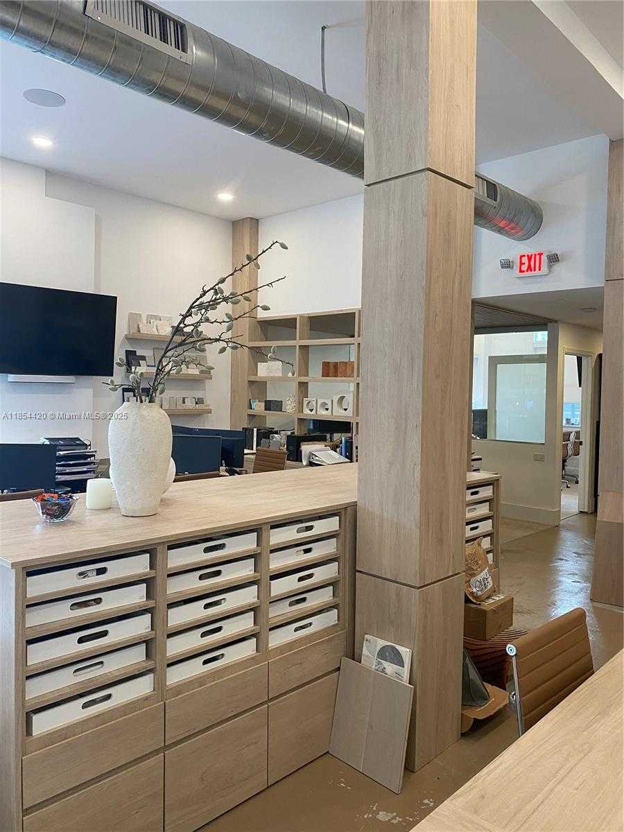 Small Image of 700 WEST 51ST ST, Miami Beach Number 12